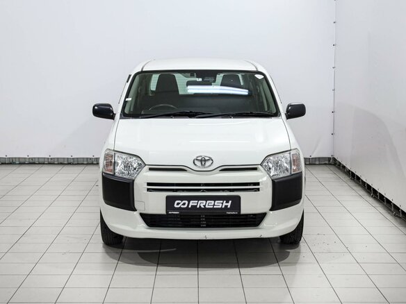2019 Toyota Probox I Рестайлинг, белый - вид 2