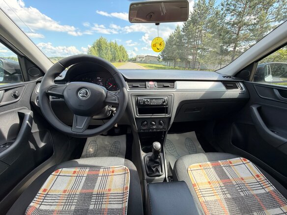 2015 Skoda Rapid I, белый, 550000 рублей - вид 4