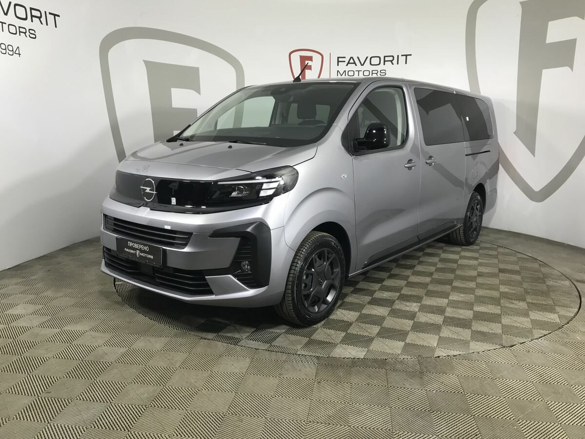 Открыть фотографии: Opel Zafira Life I Рестайлинг