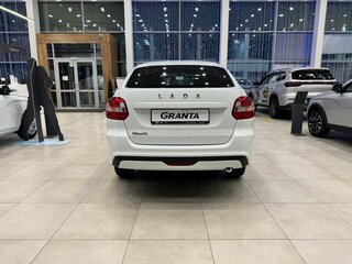 2026 Lada (ВАЗ) Granta I Рестайлинг, белый, 1098000 рублей, вид 5