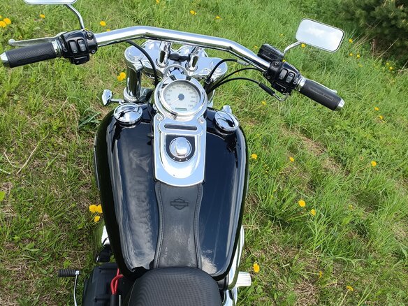 2010 Harley-Davidson Fat Bob, чёрный, 800000 рублей - вид 9