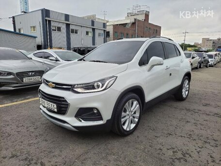 2022 Chevrolet Trax I Рестайлинг, белый, 965000 рублей, вид 2
