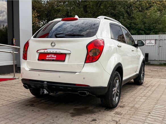 2011 SsangYong Actyon II, белый, 749000 рублей - вид 2
