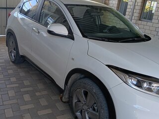 2022 Honda Vezel I Рестайлинг, белый, 2200000 рублей, вид 4