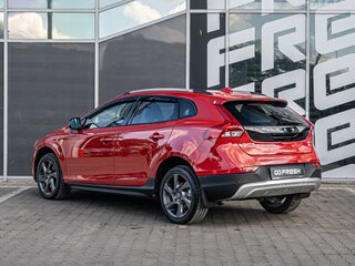 2015 Volvo V40 Cross Country I, красный, 1550000 рублей, вид 2