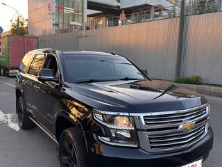 2016 Chevrolet Tahoe IV, чёрный, 3220000 рублей, вид 3