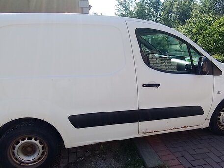 2011 Citroen Berlingo, белый, 500000 рублей, вид 3