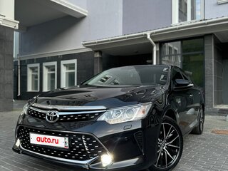 2017 Toyota Camry VII (XV50) Рестайлинг 2, чёрный, 2770000 рублей, вид 1