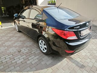 2011 Hyundai Solaris I, чёрный, 610000 рублей, вид 5