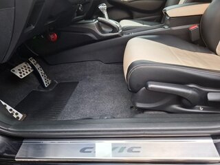 2010 Honda Civic VIII Рестайлинг, чёрный, 900000 рублей, вид 4
