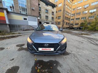 2017 Hyundai Solaris II, серый, 850000 рублей, вид 1
