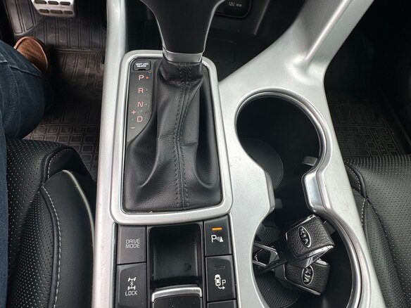2018 Kia Sportage IV Рестайлинг, белый, 2850000 рублей - вид 35
