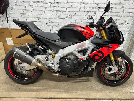 2019 Aprilia Tuono V4, красный, 1100000 рублей, вид 3