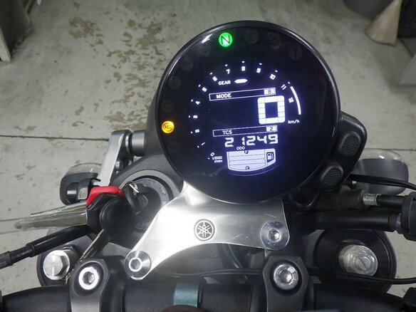 2016 Yamaha XSR900, серебристый, 777000 рублей - вид 6