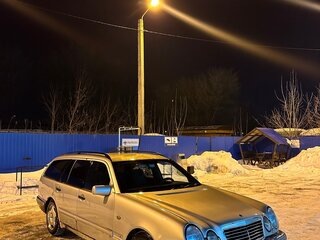 1997 Mercedes-Benz E-Класс 240 II (W210, S210), серебристый, 290000 рублей, вид 4