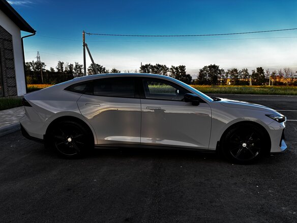 2022 Changan UNI-V I, серый - вид 5