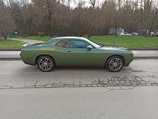2019 Dodge Challenger III Рестайлинг 2, зелёный, 4150000 рублей, вид 4