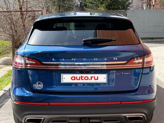 2020 Lincoln Nautilus I, синий, 3900000 рублей, вид 5