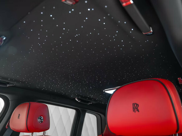 2025 Rolls-Royce Cullinan Black Badge I Рестайлинг (Series II), серый, 69100000 рублей - вид 15