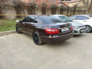 2010 Mercedes-Benz E-Класс 350 IV (W212, S212, C207), коричневый, 1050000 рублей, вид 3