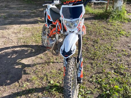 2022 Kayo Basic TT125EM, оранжевый, 79990 рублей, вид 1