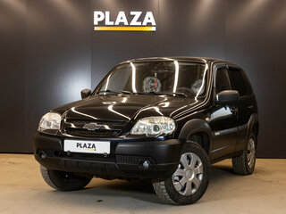 2013 Chevrolet Niva I Рестайлинг, чёрный, 450000 рублей, вид 1