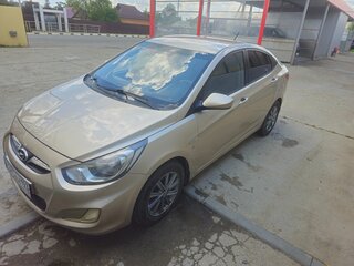 2012 Hyundai Solaris I, бежевый, 620000 рублей, вид 1