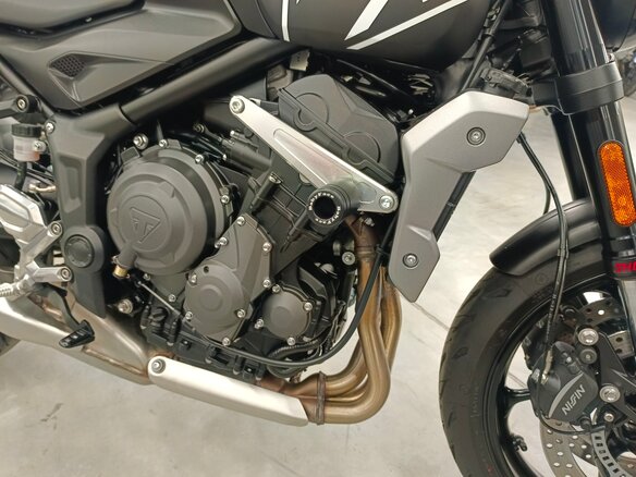 2023 Triumph Trident 660, чёрный, 860000 рублей - вид 10