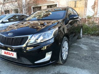 2014 Kia Rio 6-speed III, чёрный, 1035000 рублей, вид 5