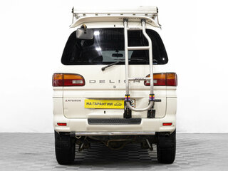 2002 Mitsubishi Delica IV, белый, 1399000 рублей, вид 5