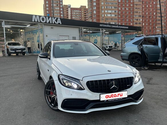 2015 Mercedes-Benz C-Класс AMG 450 AMG IV (W205), белый - вид 2