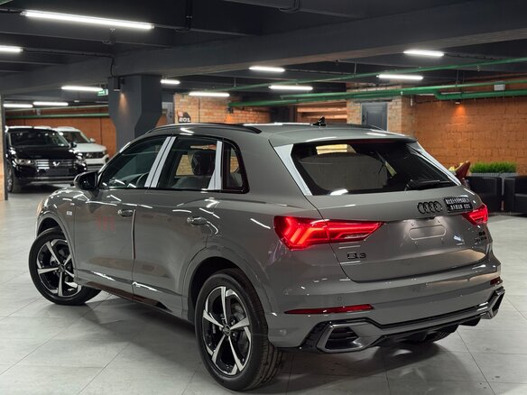 2026 Audi Q3 35 TFSI II (F3), серый - вид 5