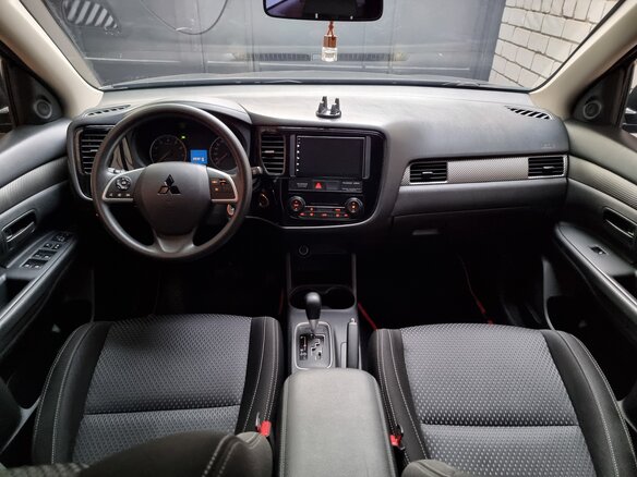 2016 Mitsubishi Outlander III Рестайлинг 2, серый, 1595000 рублей - вид 27