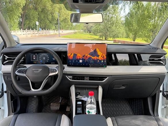 2026 Jetta VS8, белый, 1610000 рублей - вид 6
