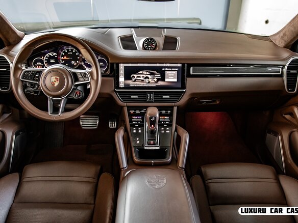 2021 Porsche Cayenne GTS Coupé III, серый, 9700000 рублей - вид 12