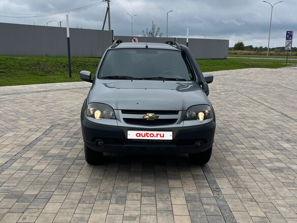 2018 Chevrolet Niva I Рестайлинг, серый, 750000 рублей - вид 5