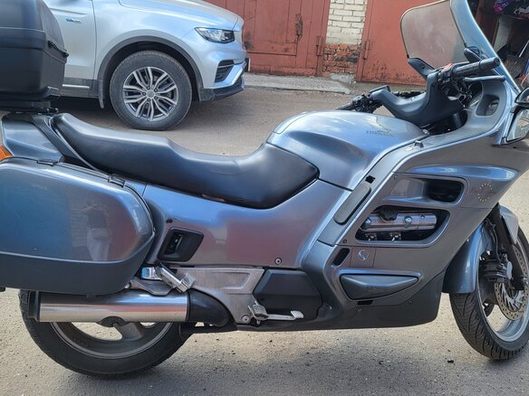 1992 Honda ST 1100, серебристый, 300000 рублей - вид 2