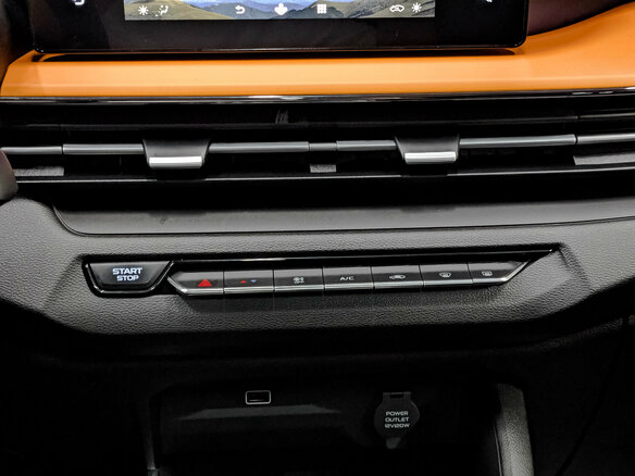 2023 Livan X3 Pro, красный - вид 19