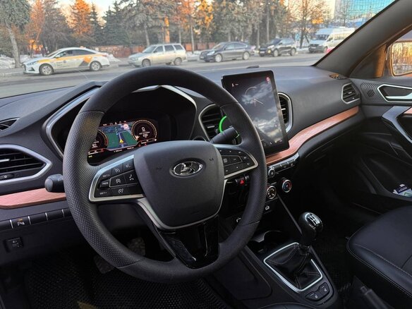 2023 Lada (ВАЗ) Vesta Cross I Рестайлинг (NG), белый, 1100000 рублей - вид 4
