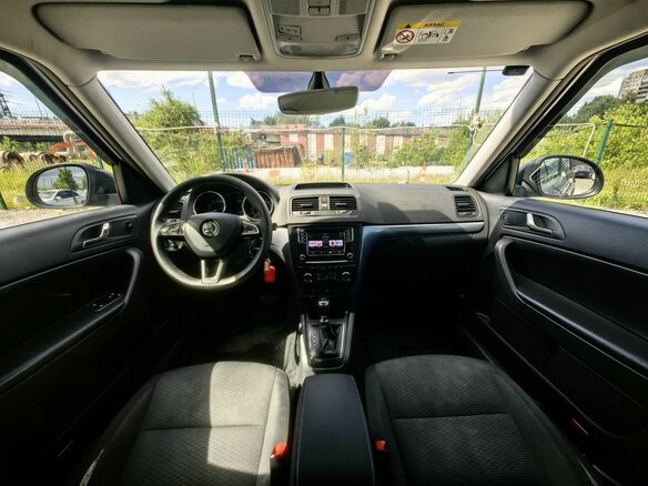 2017 Skoda Yeti I Рестайлинг, серый - вид 10