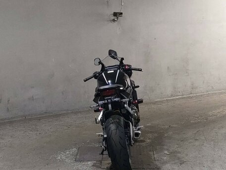 2022 Honda CBR 650R, чёрный, 999000 рублей, вид 4