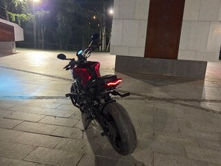 2015 Yamaha MT-09 (FZ-09), красный, 699999 рублей, вид 3