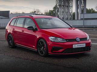 2018 Volkswagen Golf R VII Рестайлинг, красный, 3488000 рублей, вид 3