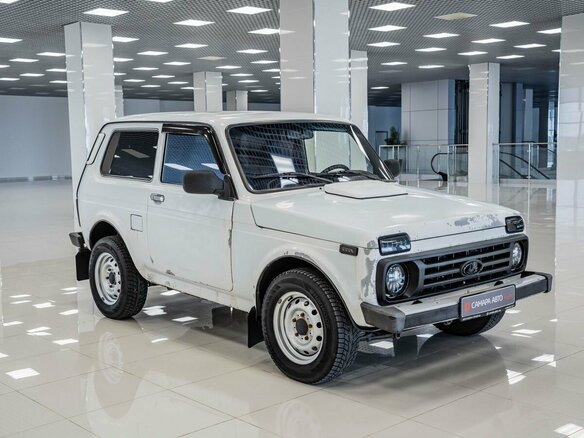 2014 Lada (ВАЗ) 2121 (4x4) I Рестайлинг, белый, 325000 рублей - вид 2