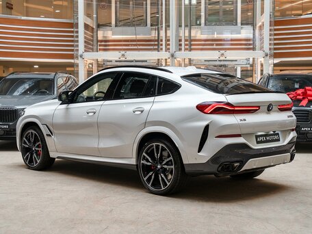 2026 BMW X6 M60i III (G06) Рестайлинг, белый, 18990000 рублей, вид 4
