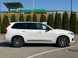 2023 Volvo XC90 B5 II Рестайлинг 1, белый, 3450000 рублей, вид 4
