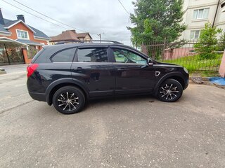 2010 Chevrolet Captiva I, чёрный, 900000 рублей, вид 1