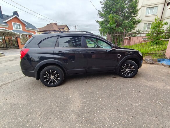 2010 Chevrolet Captiva I, чёрный, 900000 рублей