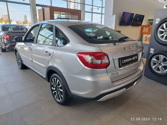 2026 Lada (ВАЗ) Granta Active Cross I Рестайлинг, серебристый, 1266000 рублей - вид 5