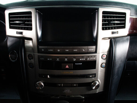 2013 Lexus LX 570 III Рестайлинг, чёрный - вид 12